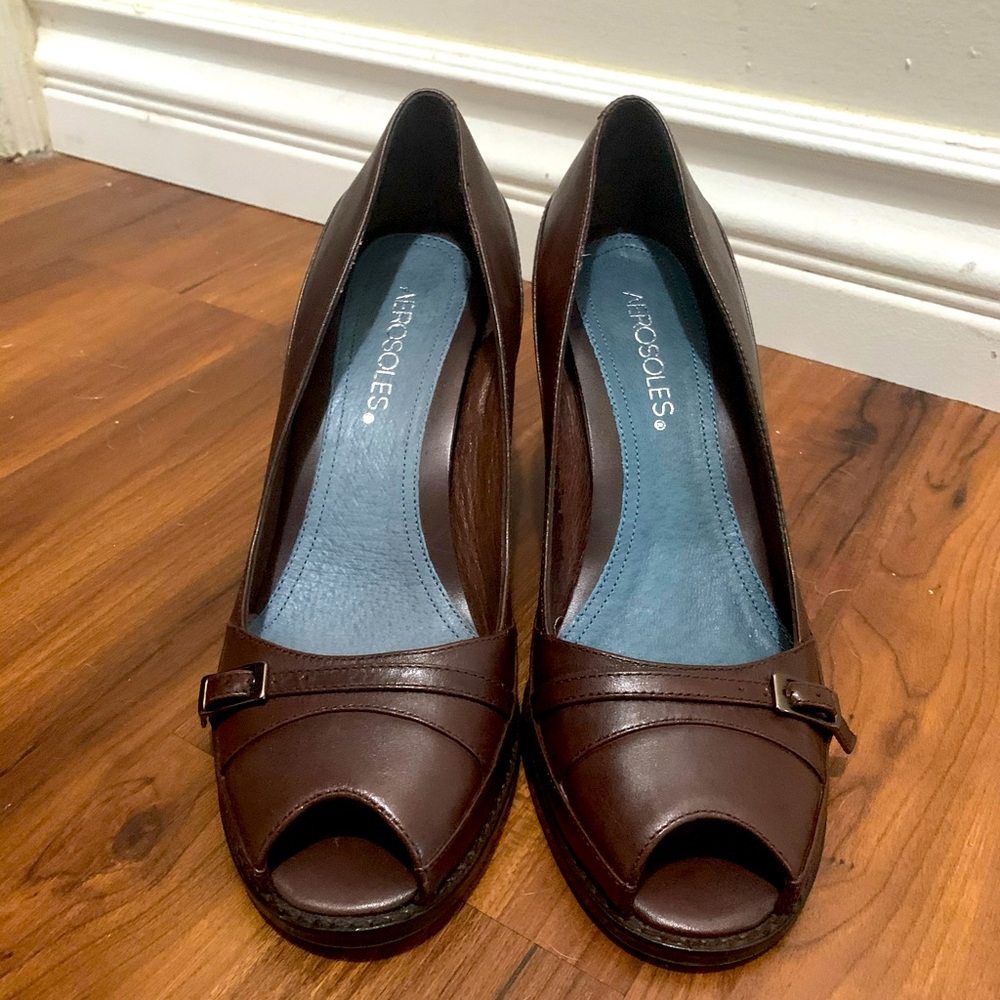 Aerosoles brown heels - size 7.5
